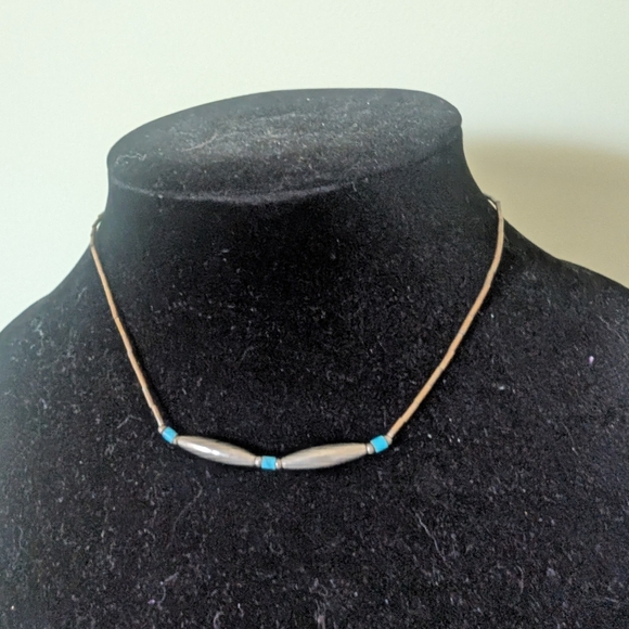 Elegant Blue and Silver Necklace - Picture 3 of 12